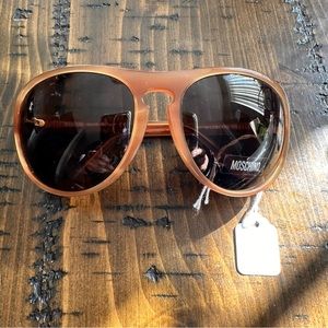 NWT vintage Moschino brown sunglasses